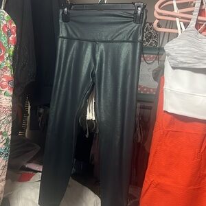 Elation Ultra High Rise Shine Leggings